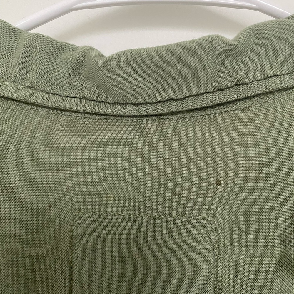 A&F soft button down - Picture 4 of 5